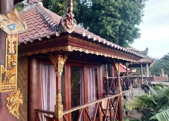 Manouria - Marcel 4* Padang Bai